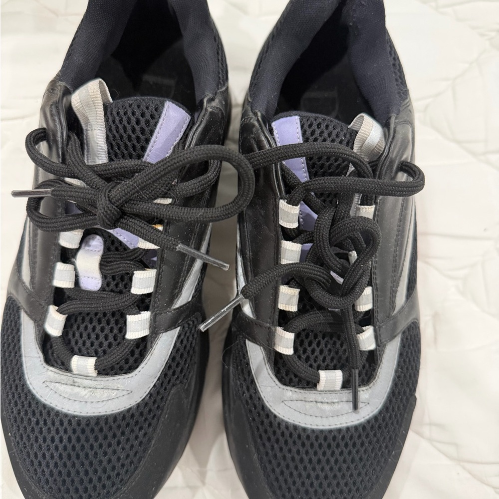 Dior Black B22 and Red Men's Sneakers - Picture 4 of 4